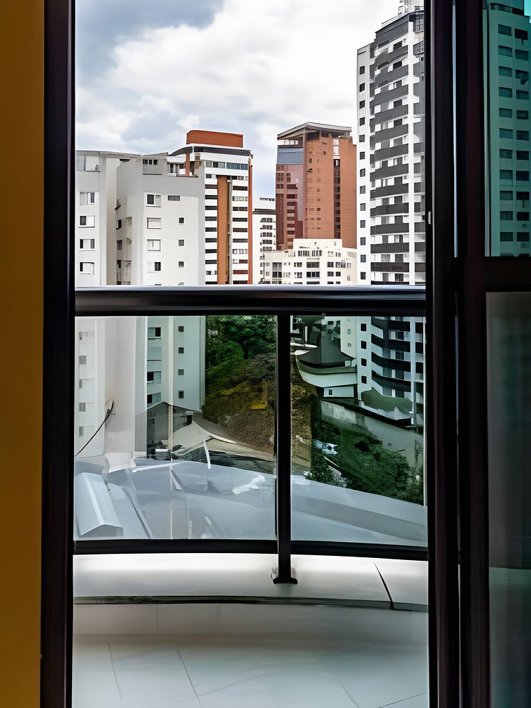 Itaim Bibi - Cond. The Town Flat