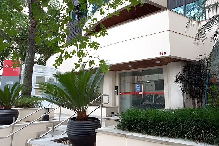Itaim Bibi - Cond. The Town Flat